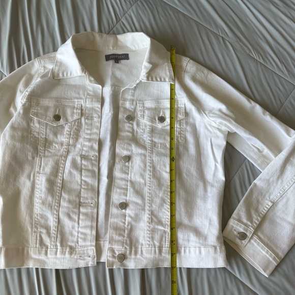 Just USA White Jean Jacket Silver Buttons - Picture 4 of 12